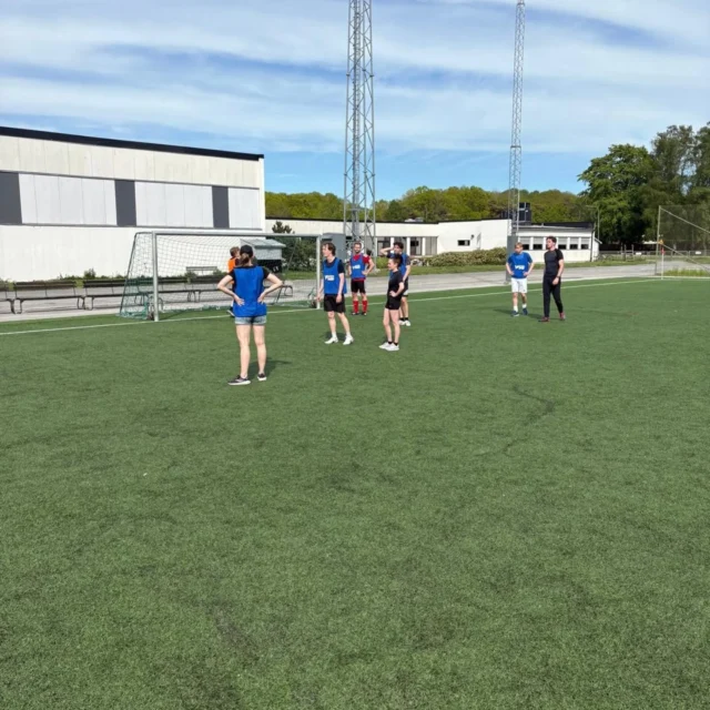24th May 2026- Glimpses from Rindi’s very own annual football tournament. The on-field entertainment kept the sidelines excited as well. The winning team adorned their gold medals and so did the MVP of the tournament 👑.

A big thank you to everyone who came and made it enjoyable !
We will see u again next semester ⚽️☀️!

Special mention to our Vice President Arvid, Oscar and Bjorn for being our guests of honour🍻.